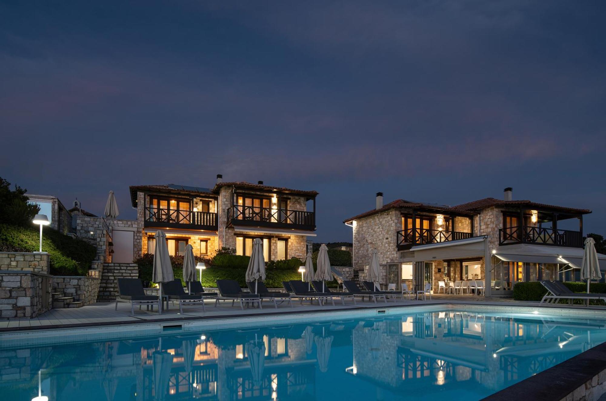 Karavia Lux Inn Áfiszosz Kültér fotó